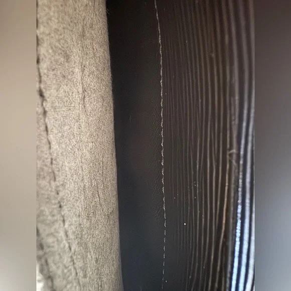 LOUIS VUITTON Jeune Fille MM Epi Leather Bag - Picture 8 of 15